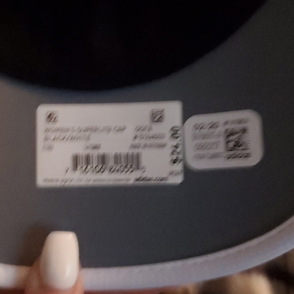 Adidas hat - Picture 4 of 4